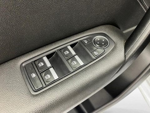 Voitures D'occasion À Faches Thumesnil | Renault Captur 1.0 Tce 90Ch Techno
