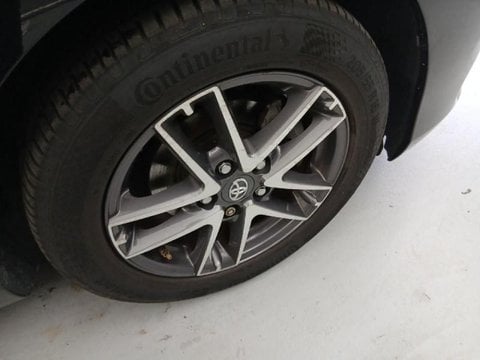 Voitures D'occasion À Faches Thumesnil | Toyota Auris Hsd 136H Style