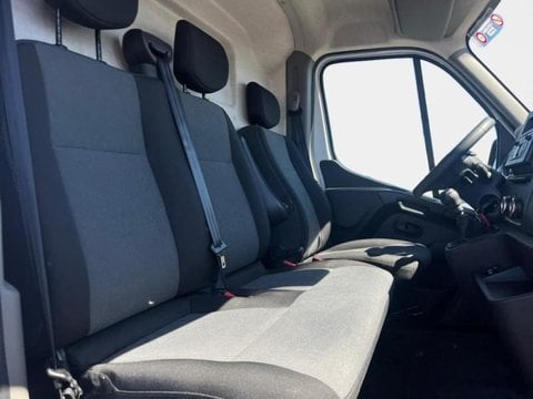 Voitures D'occasion À Faches Thumesnil | Renault Master Fg F3500 L2H2 2.3 Blue Dci 135Ch Confort...