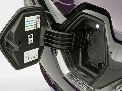 Voitures D'occasion À Faches Thumesnil | Renault Zoe E-Tech Iconic Charge Normale R135 Achat Int...