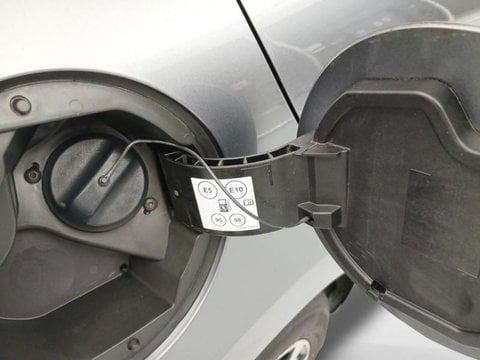 Voitures D'occasion À Faches Thumesnil | Renault Clio 1.0 Tce 90Ch Techno