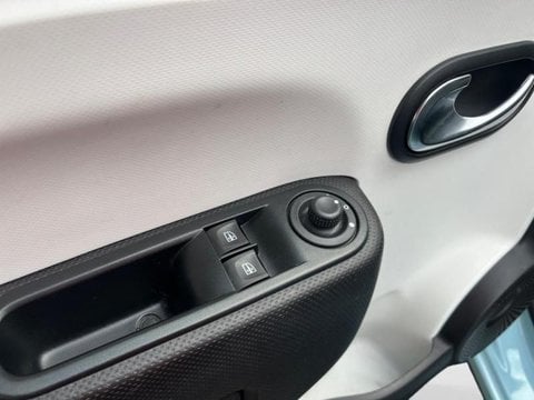 Voitures D'occasion À Faches Thumesnil | Renault Twingo E-Tech Electric Zen R80 Achat Intégral ...