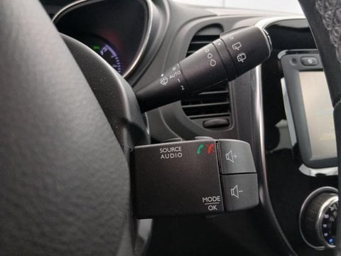 Voitures D'occasion À Faches Thumesnil | Renault Captur 1.5 Dci 90Ch Energy Intens Edc Euro6C