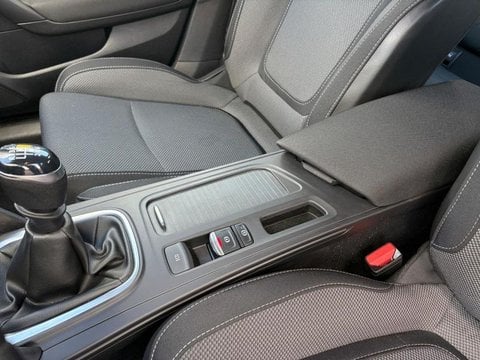 Voitures D'occasion À Hesdin | Renault Mégane Megane 1.5 Blue Dci 115Ch Evolution