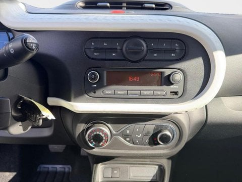 Voitures D'occasion À Hesdin | Renault Twingo E-Tech Electric Authentic R80 Achat Intégral