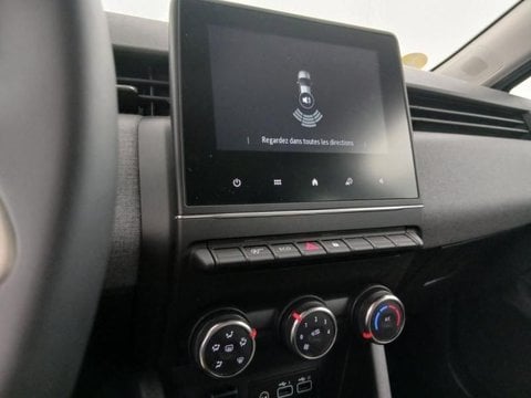 Voitures D'occasion À Maubeuge | Renault Clio 1.5 Dci 100Ch Evolution - 25