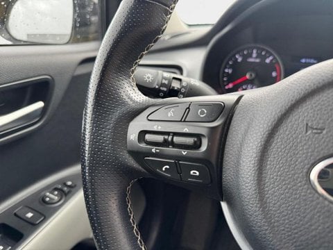 Voitures D'occasion À Maubeuge | Kia Stonic 1.6 Crdi 115Ch Isg Design Euro6D-T