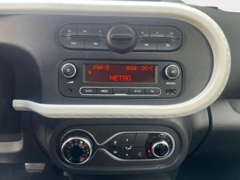 Voitures D'occasion À Maubeuge | Renault Twingo E-Tech Electric Authentic R80 Achat Intégral
