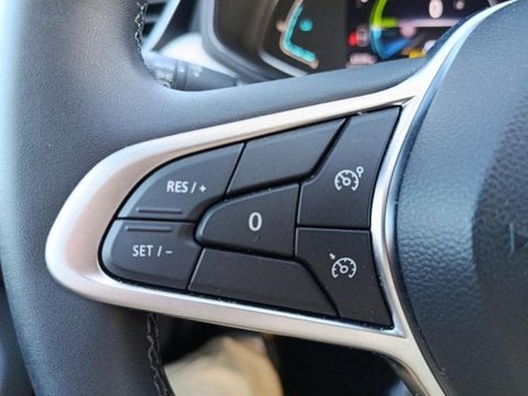 Voitures D'occasion À Maubeuge | Renault Clio 1.6 E-Tech 145Ch Full Hybrid Evolution