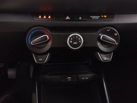 Voitures D'occasion À Maubeuge | Kia Stonic 1.0 T-Gdi 120 Ch Mhev Ibvm6 Active