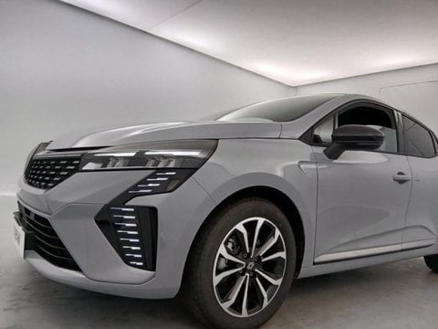 Voitures D'occasion À Maubeuge | Renault Clio 1.6 E-Tech 145Ch Full Hybrid Techno - 24