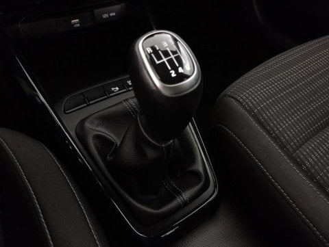 Voitures D'occasion À Maubeuge | Kia Stonic 1.0 T-Gdi 120 Ch Mhev Ibvm6 Active