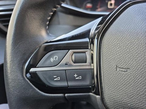 Voitures D'occasion À Montpellier | Peugeot 208 1.2 Puretech 100Ch S&S Allure Pack