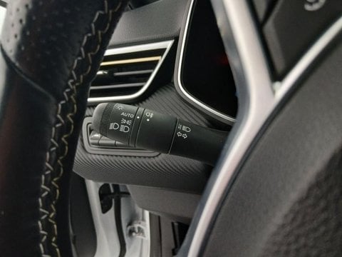 Voitures D'occasion À Montpellier | Renault Clio 1.6 E-Tech Hybride 145Ch Engineered