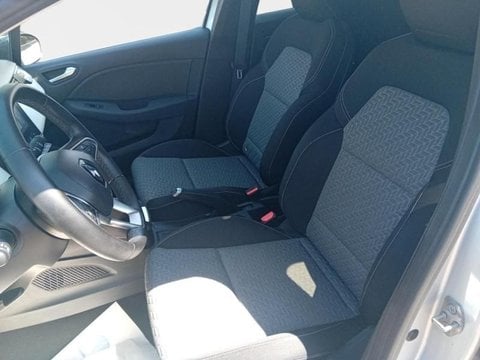 Voitures D'occasion À Nîmes | Renault Clio 1.6 E-Tech Hybride 145Ch Evolution