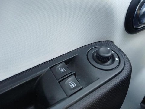 Voitures D'occasion À Nîmes | Renault Twingo E-Tech Electric Equilibre R80 Achat Intégral
