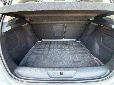Voitures D'occasion À Nîmes | Peugeot 308 1.6 Bluehdi 120Ch Féline S&S 5P