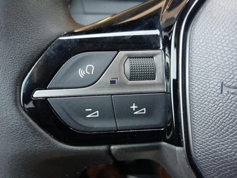 Voitures D'occasion À Nîmes | Peugeot 208 1.2 Puretech 75Ch S&S Style