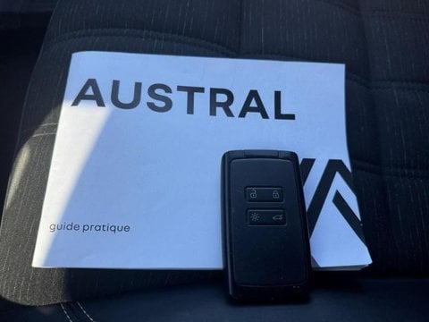 Voitures D'occasion À Nîmes | Renault Austral 1.3 Tce Mild Hybrid 160Ch Iconic Auto