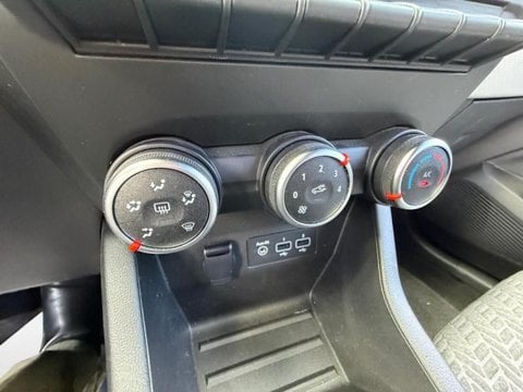 Voitures D'occasion À Nîmes | Renault Clio 1.0 Tce 90Ch Limited -21N