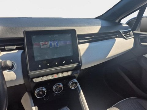 Voitures D'occasion À Nîmes | Renault Clio 1.6 E-Tech Hybride 140Ch Intens -21N