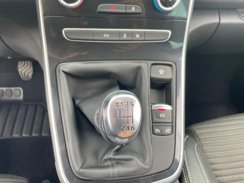 Voitures D'occasion À Nîmes | Renault Scénic Scenic 1.7 Blue Dci 120Ch Intens