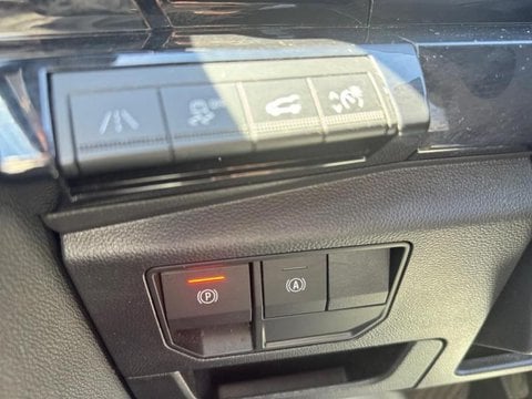 Voitures D'occasion À Nîmes | Renault Austral 1.3 Tce Mild Hybrid 160Ch Iconic Auto