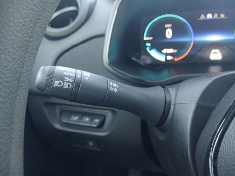 Voitures D'occasion À Nîmes | Renault Zoe E-Tech Equilibre Charge Normale R110 Achat Intégral ...