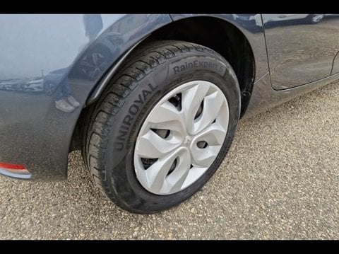 Voitures D'occasion À Nîmes | Renault Zoe Life Charge Normale R90 My19