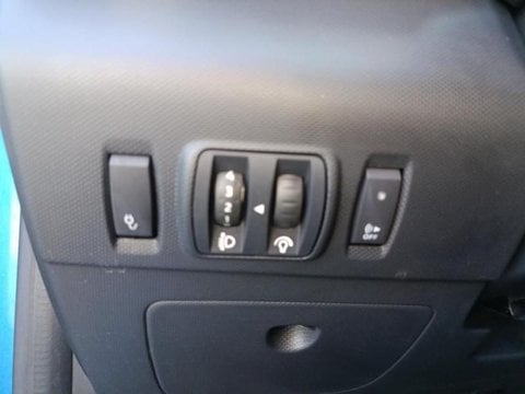 Voitures D'occasion À Nîmes | Renault Zoe Intens Charge Normale R90 Achat Intégral