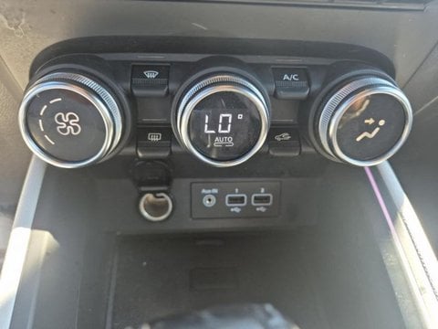 Voitures D'occasion À Nîmes | Renault Clio 1.6 E-Tech Hybride 140Ch Intens -21N