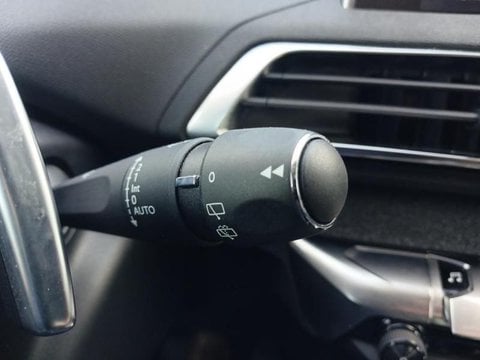 Voitures D'occasion À Nîmes | Peugeot 3008 1.2 Puretech 130Ch Allure S&S Eat8 109G