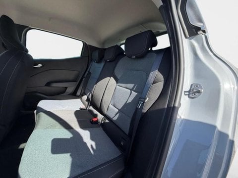 Voitures D'occasion À Nîmes | Renault Clio 1.5 Dci 100Ch Evolution - 25