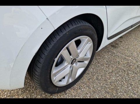 Voitures D'occasion À Lunel | Renault Clio 1.6 E-Tech 145Ch Full Hybrid Evolution - 24