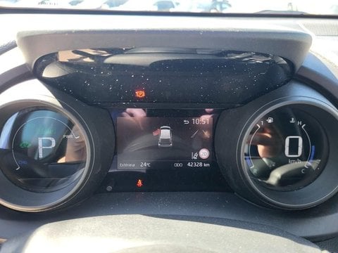 Voitures D'occasion À Lunel | Toyota Yaris 116H Design 5P