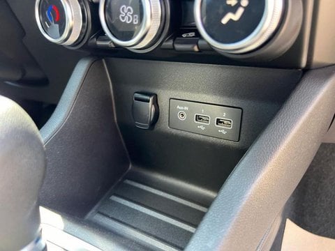 Voitures D'occasion À Orange | Renault Clio Business E-Tech Hybride 140 -21N