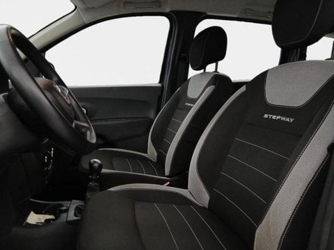 Voitures D'occasion À Petite Forêt | Dacia Lodgy 1.5 Blue Dci 115Ch Stepway 7 Places