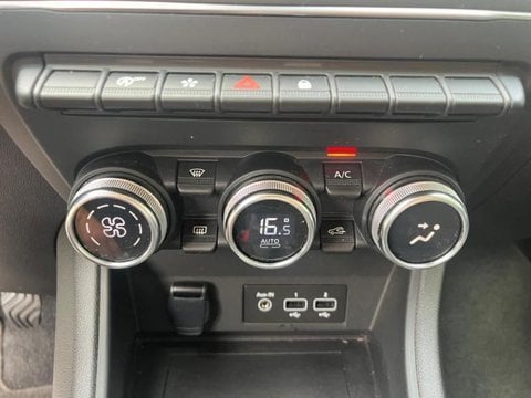 Voitures D'occasion À Petite Forêt | Renault Captur 1.0 Tce 90Ch Techno