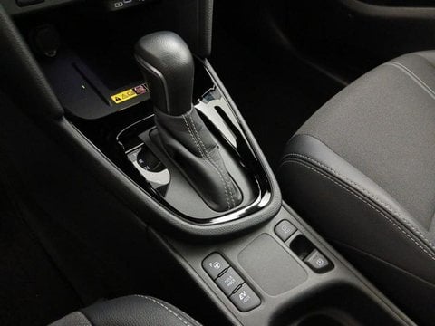Voitures D'occasion À Petite Forêt | Toyota Yaris Cross 130H Première Mc24