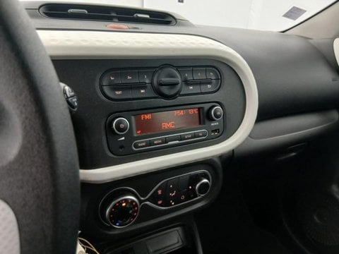 Voitures D'occasion À Petite Forêt | Renault Twingo E-Tech Electric Life R80 Achat Intégral - ...