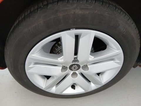 Voitures D'occasion À Petite Forêt | Renault Clio 1.0 Tce 90Ch Evolution - 24