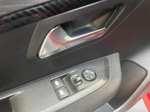 Voitures D'occasion À Petite Forêt | Peugeot 208 1.2 Puretech 100Ch S&S Active
