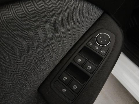 Voitures D'occasion À Roubaix | Renault Clio 1.6 E-Tech 145Ch Full Hybrid Techno - 24