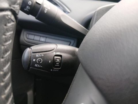 Voitures D'occasion À Seclin | Peugeot 208 1.2 Puretech 82Ch E6.2 Evap Active Business S&S 5P