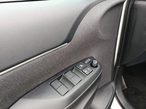 Voitures D'occasion À Seclin | Toyota Yaris Cross 130H Première Mc24