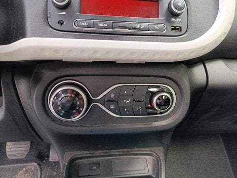 Voitures D'occasion À Seclin | Renault Twingo E-Tech Electric Authentic R80 Achat Intégral
