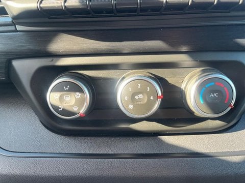 Voitures D'occasion À Saint Amand Les Eaux | Renault Trafic Combi L1 2.0 Blue Dci 150Ch S&S Zen ...