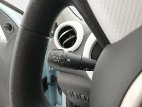 Voitures D'occasion À Saint Amand Les Eaux | Renault Twingo E-Tech Electric Life R80 Achat Inté...