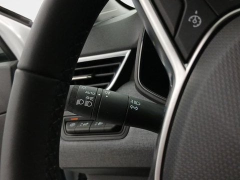 Voitures D'occasion À Saint Amand Les Eaux | Renault Clio 1.6 E-Tech 145Ch Full Hybrid Evolution...