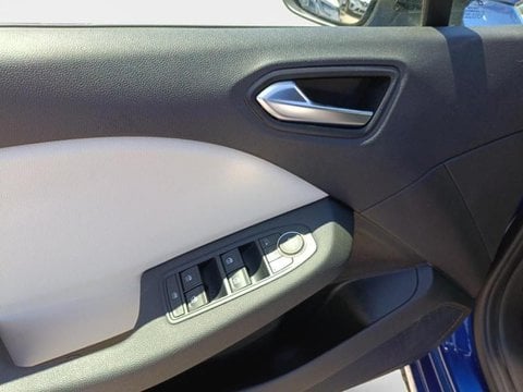 Voitures D'occasion À Valreas | Renault Clio 1.6 E-Tech Hybride 145Ch Techno